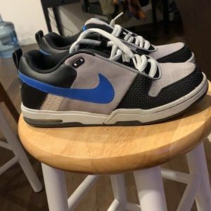 Nike Air Insurgent Mens